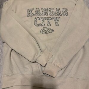 Gildan Heavy Blend Cream Sweatshirt